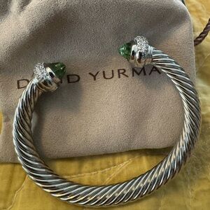 Cable bracelet light green